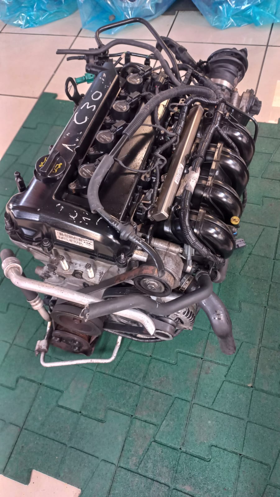 FORD-FOCUS-C30 FORD FOCUS 2.0 4CYL Petrol Engine (C30) for sale - Image 1
