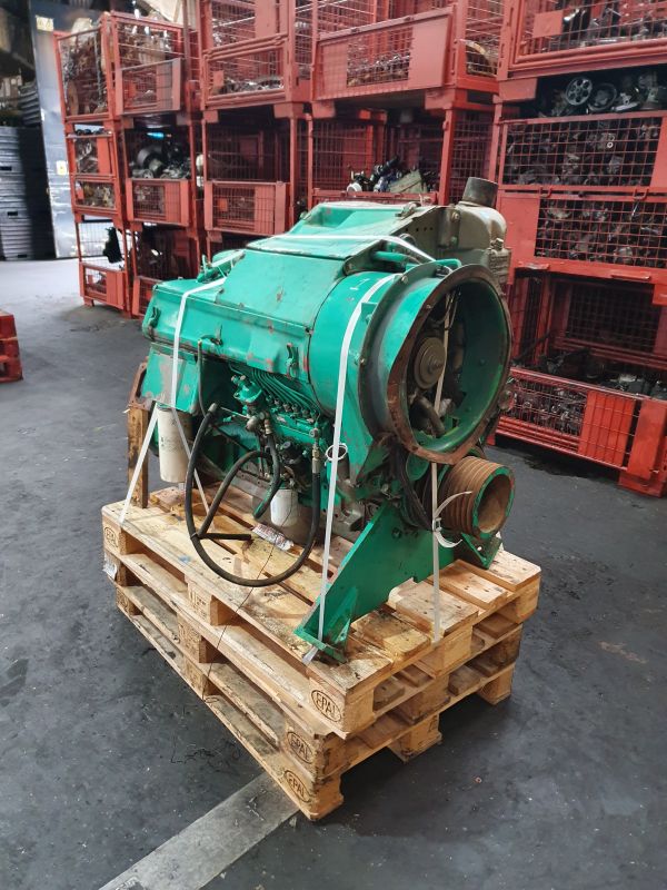 Deutz-BF6L913C.jpg Deutz BF6L913C - Image 1