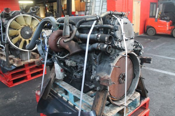 Iveco-Cursor-8.jpg Iveco Cursor 8 - Image 1