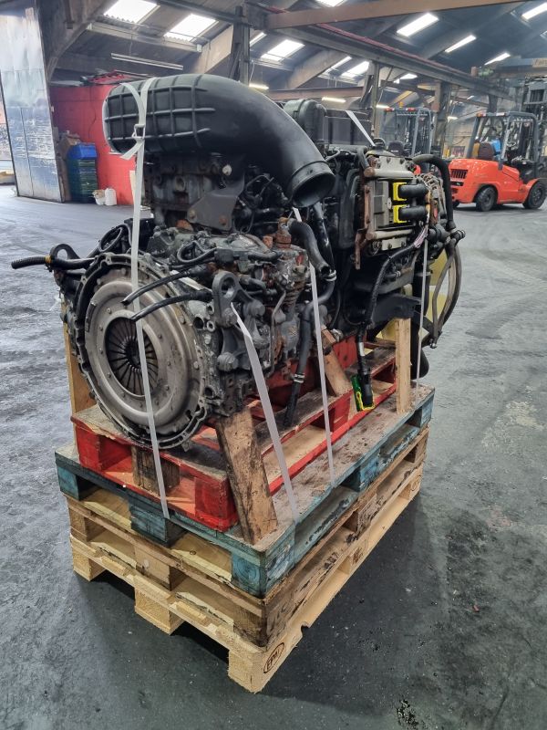 Renault-DXI7-260-EUV-Engine-Truck.jpg Renault DXI7 260-EUV Engine (Truck) - Image 1
