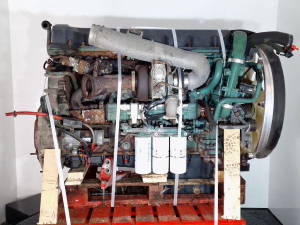 Volvo-D13B440-EC06-Engine-Truck-2010.jpg Volvo D13B440 EC06 Engine (Truck) 2010 - Image 1