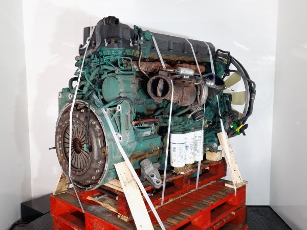Volvo-D13C500S-EUV-Engine-Truck-2014.jpg Volvo D13C500S EUV Engine (Truck) 2014 - Image 1