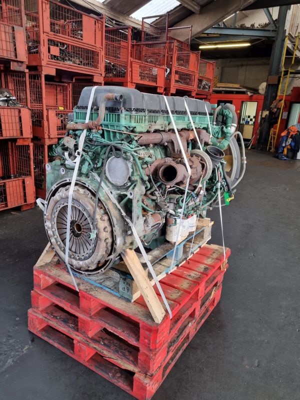 Volvo-D13K420-EUVI-Engine-Truck-420-EUR6.jpg Volvo D13K420 EUVI Engine (Truck) 420 EUR6 - Image 1