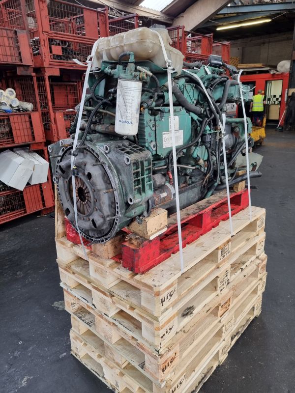 Volvo-D6B250-EC99-Engine-Truck.jpg Volvo D6B250 EC99 Engine (Truck) - Image 1